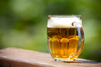MÃ¼nchens erster alkoholfreier Biergarten Ã¶ffnet seine Pforten